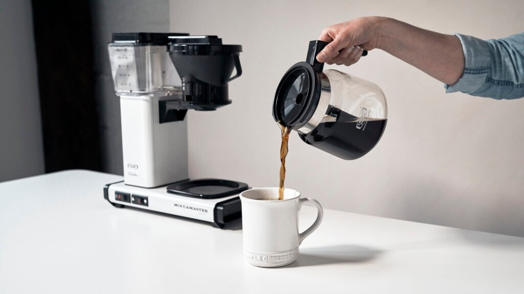 What Is A Coffee Machines Warming Plate, And How Does It Work?