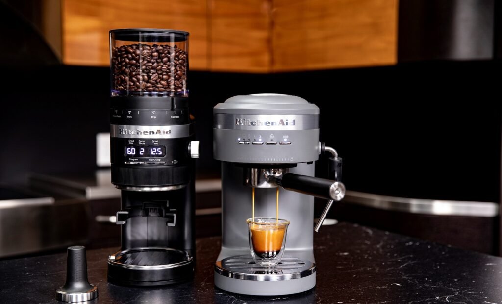 What Is The Difference Between A Coffee Machine And An Espresso Machine With A Grinder?